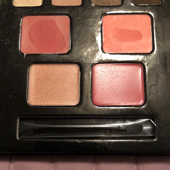 Kevyn Aucoin Neiman Marcus Exclusive The Look Book - Picture 6 of 6